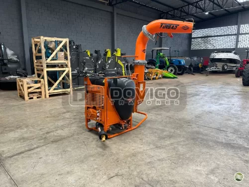 Pulverizador Marca: Cimag Modelo: Turbao 400 com capacidade para 400 Litros equipamento novo