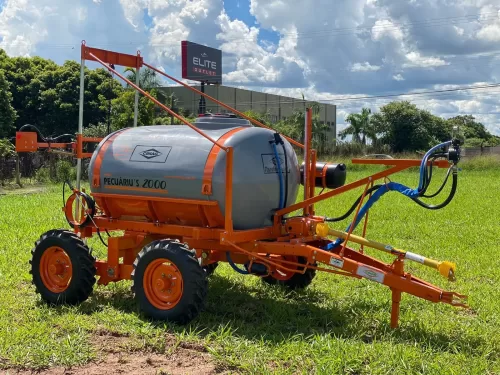 Pulverizador de pasto Pecuário-Marca: Cimag Modelo: PPEC 2000 ARO 16 CROSS rodeiro TANDEN (04 RODAS) Capacidade 2.000 Litros