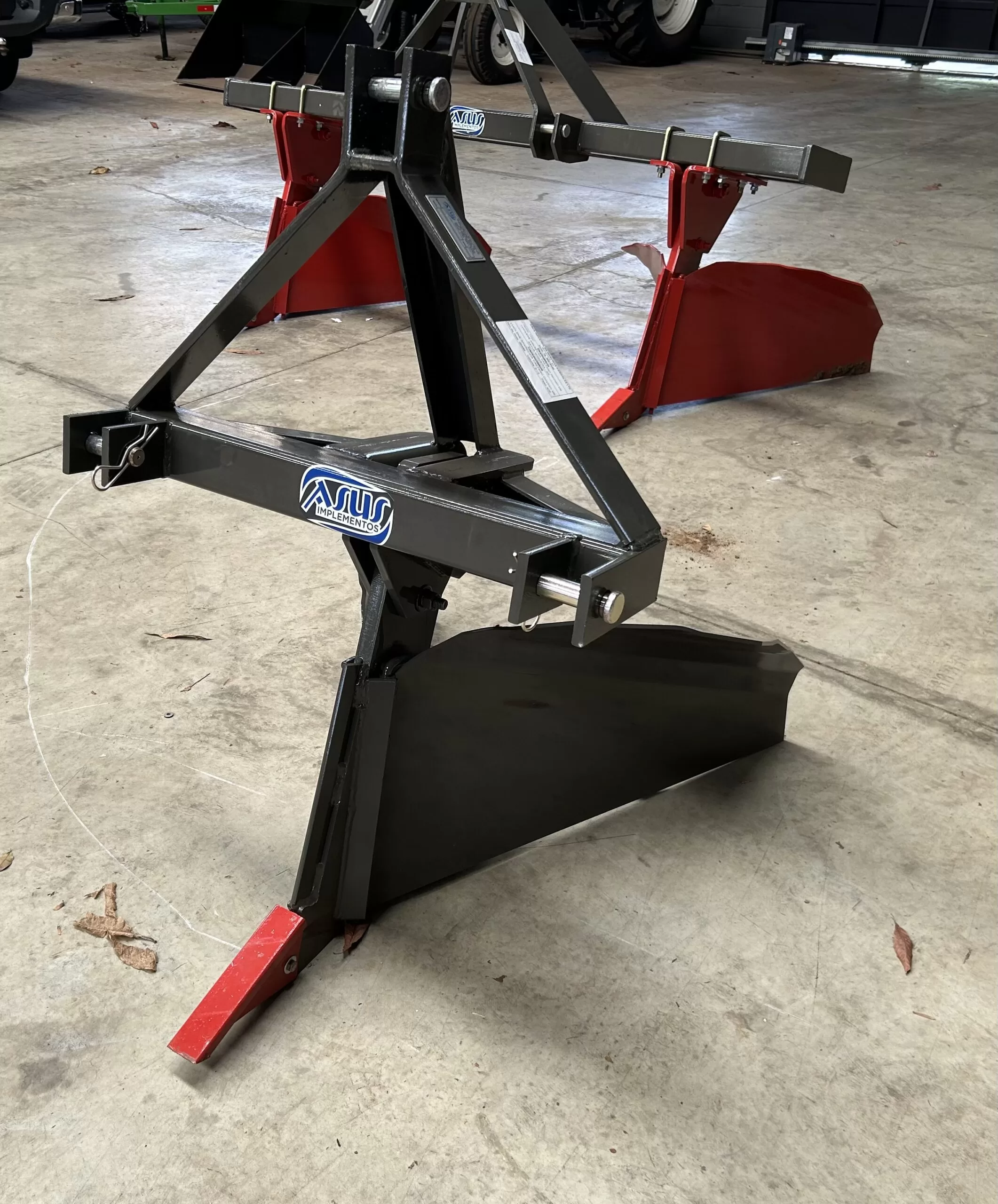 Sulcador hidráulico >novo reforçado Marca: Asus de 1 linha