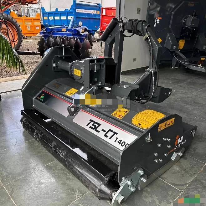 Trincha/Triturador nova Marca: HM Agro Modelo: TSL-CT1.40H , TRINCHA Hidráulica de 1.40m, com deslocamento lateral por pistão hidráulico