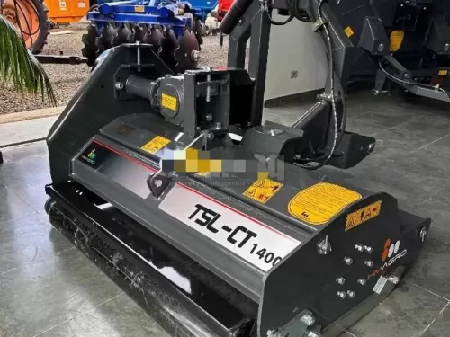 Trincha/Triturador nova Marca: HM Agro Modelo: TSL-CT1.40H , TRINCHA Hidráulica de 1.40m, com deslocamento lateral por pistão hidráulico