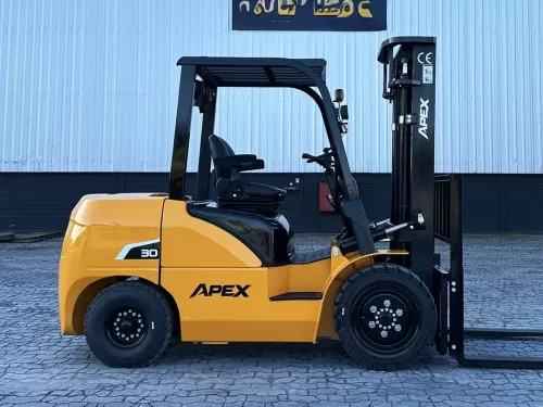 Empilhadeira duplex (nova)  , Marca: APEX Modelo: Apex 30D para 3.0 ton ,com torre de 3.50 m e motor a diesel . 