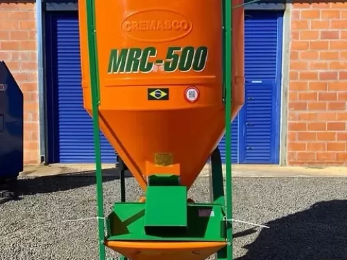 Misturador de ração (novo) Marca: Cremasco Modelo: MRC-500 para 500 KG.