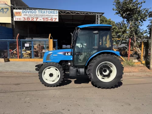LS Tractor modelo: U60 4x4 Ano 2017, Cod (12), cabinado de fábrica com ar condicionado