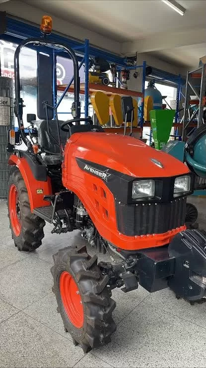 Trator Agrícola (novo) Marca: PREET Modelo: 2549 4x4