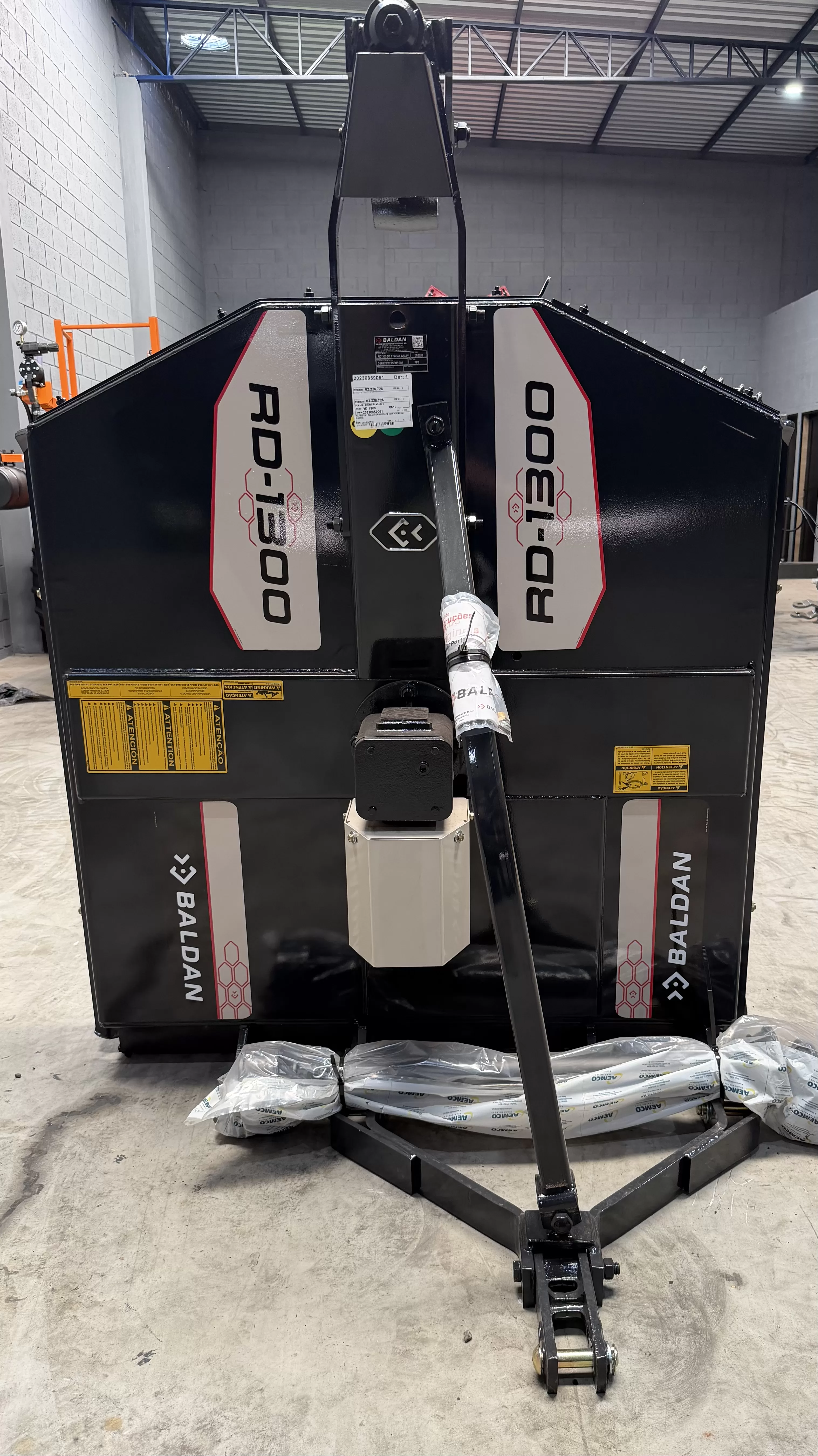 Roçadeira hidráulica (nova )Marca: Baldan Modelo: RD 1300 de 1.30 m.