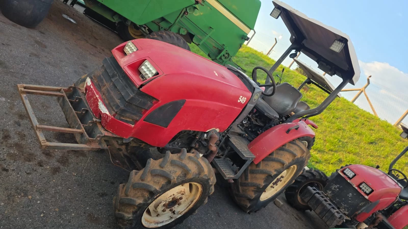 Yanmar 1175SR 4x4 cafeeiro/estreito Ano 2016 com redutor de velocidade, Cod: (02).