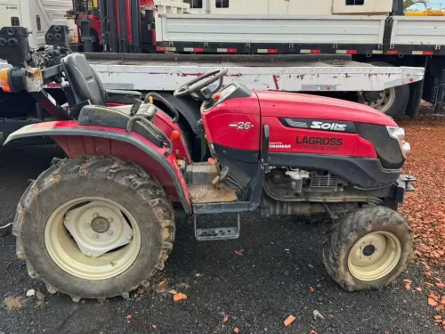 Trator Yanmar Solis 26 compacto/cafeeiro 4x4 Ano 2023 , com 1105 horas !!