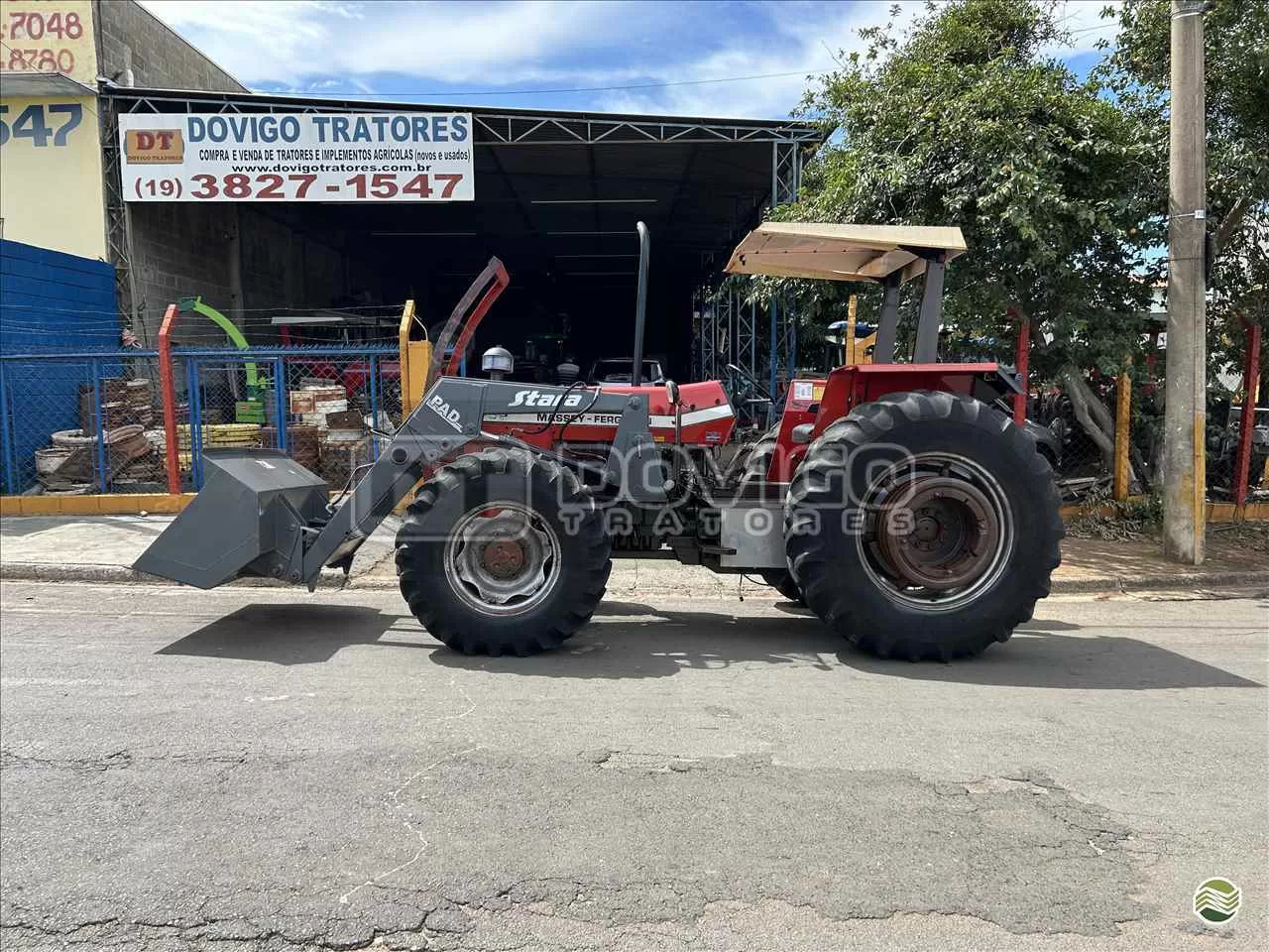 Massey Ferguson 292 4×4 Ano 1994 PAVT com conjunto de plaina dianteira Stara PAD